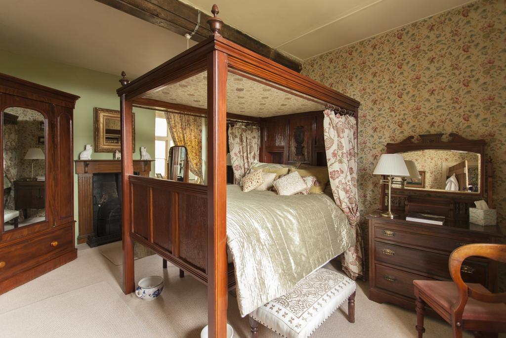 Brayne Court Bed And Breakfast Cinderford Room photo